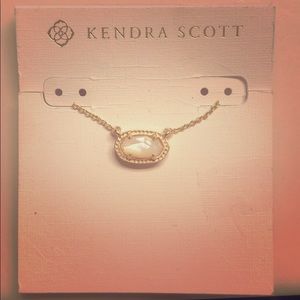 Kendra Scott Elisa gold pendant necklace